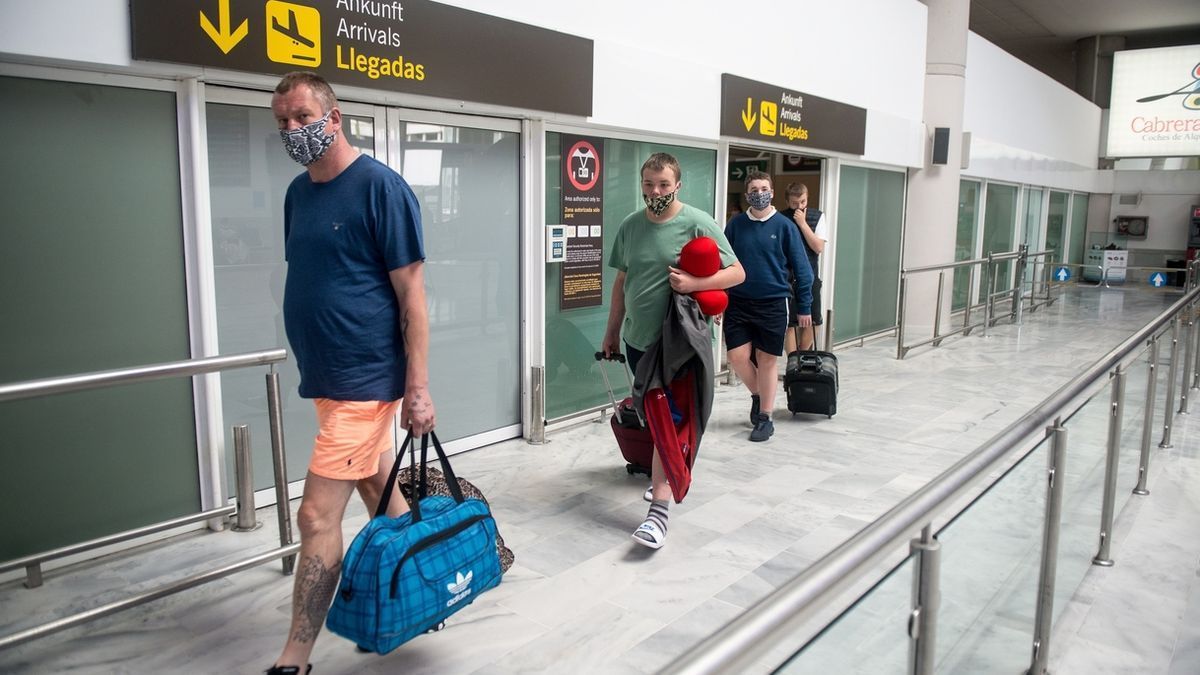 Prórroga de las restricciones de entrada a España desde Reino Unido, Brasil y Sudáfrica